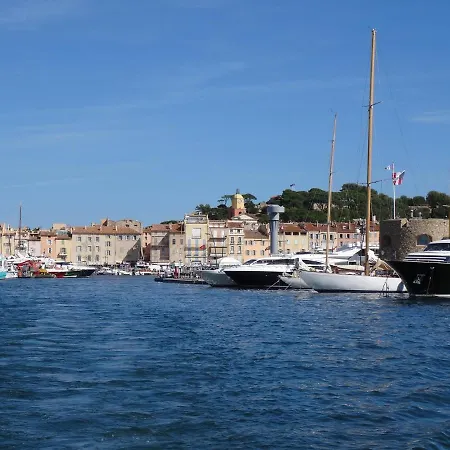 Tropez Spacieux La Florida Apartment