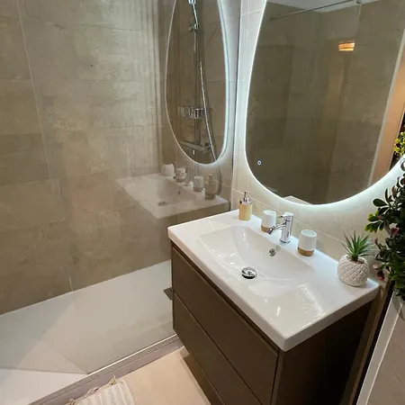 Tropez Spacieux La Florida Apartment *